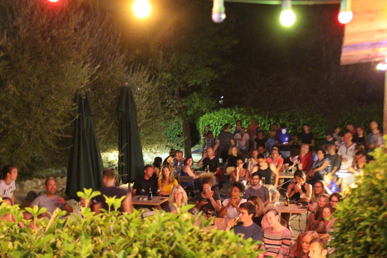 Camping Forcalquier Les Routes De Provence Hotel Eksteriør billede