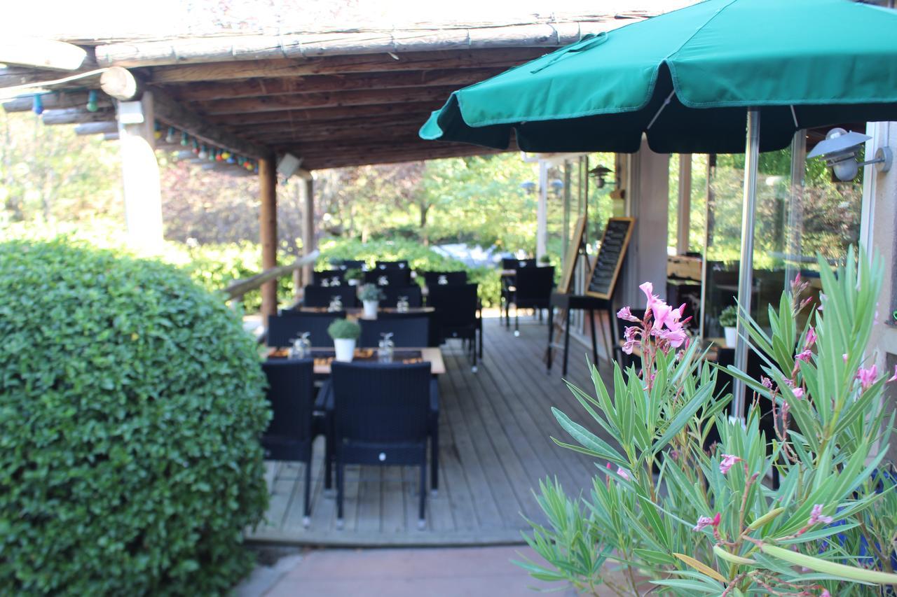 Camping Forcalquier Les Routes De Provence Hotel Eksteriør billede