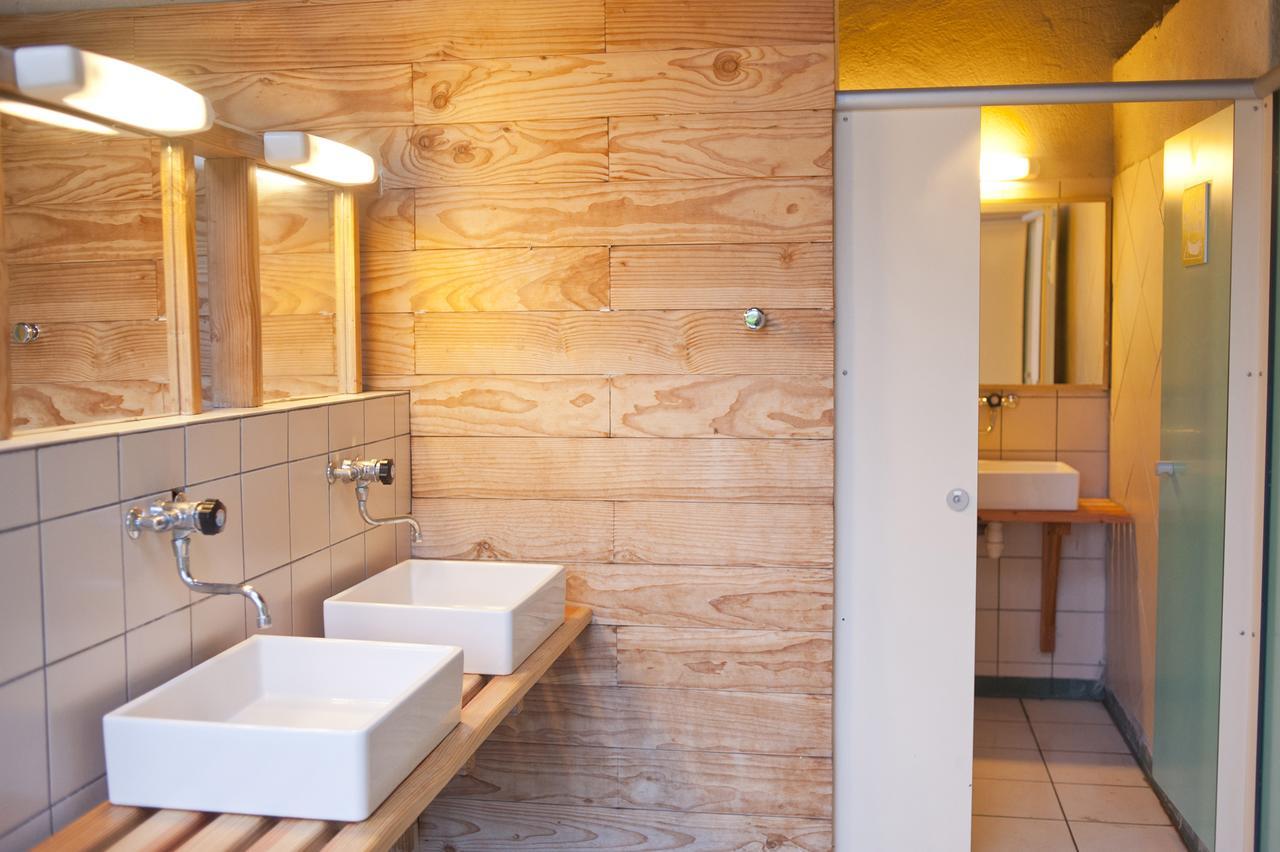 Camping Forcalquier Les Routes De Provence Hotel Eksteriør billede