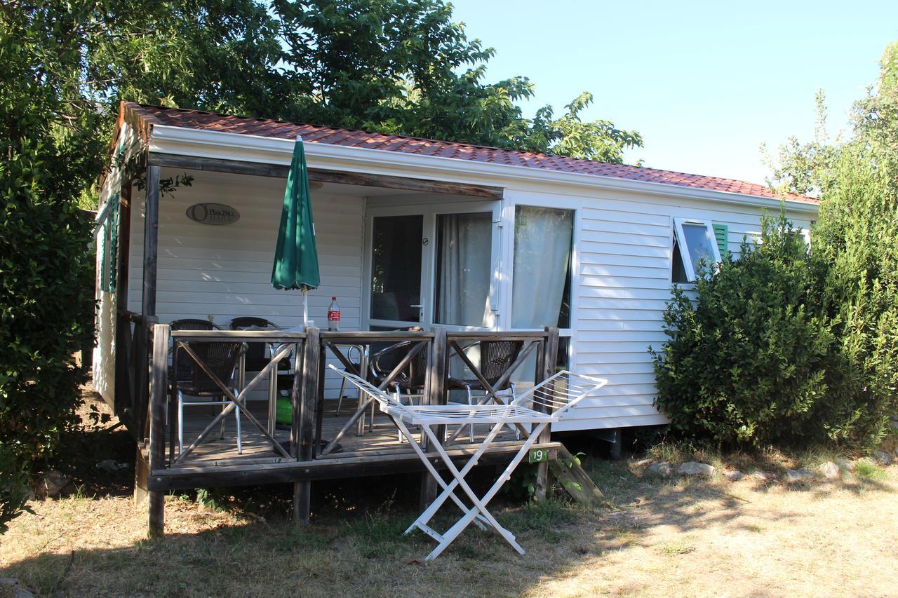 Camping Forcalquier Les Routes De Provence Hotel Eksteriør billede