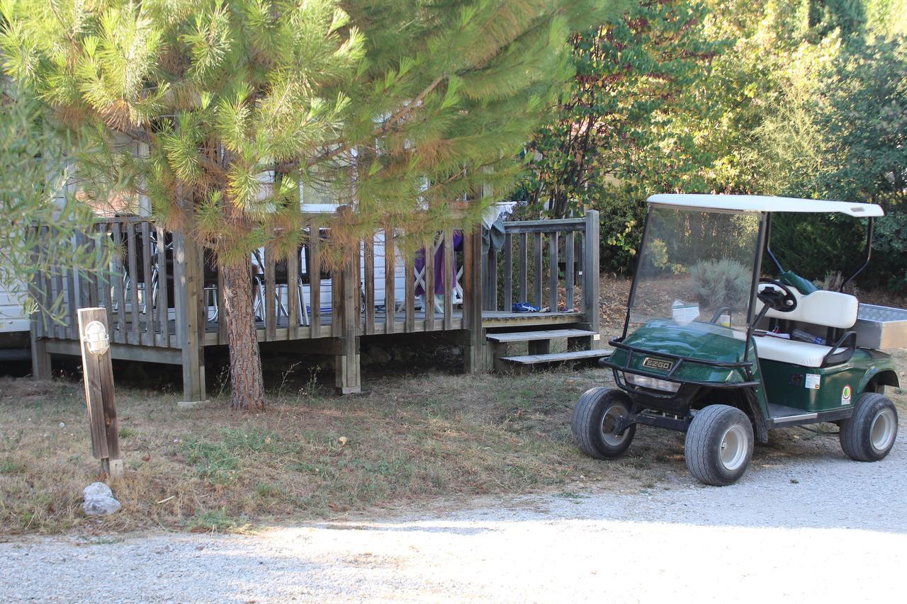 Camping Forcalquier Les Routes De Provence Hotel Eksteriør billede