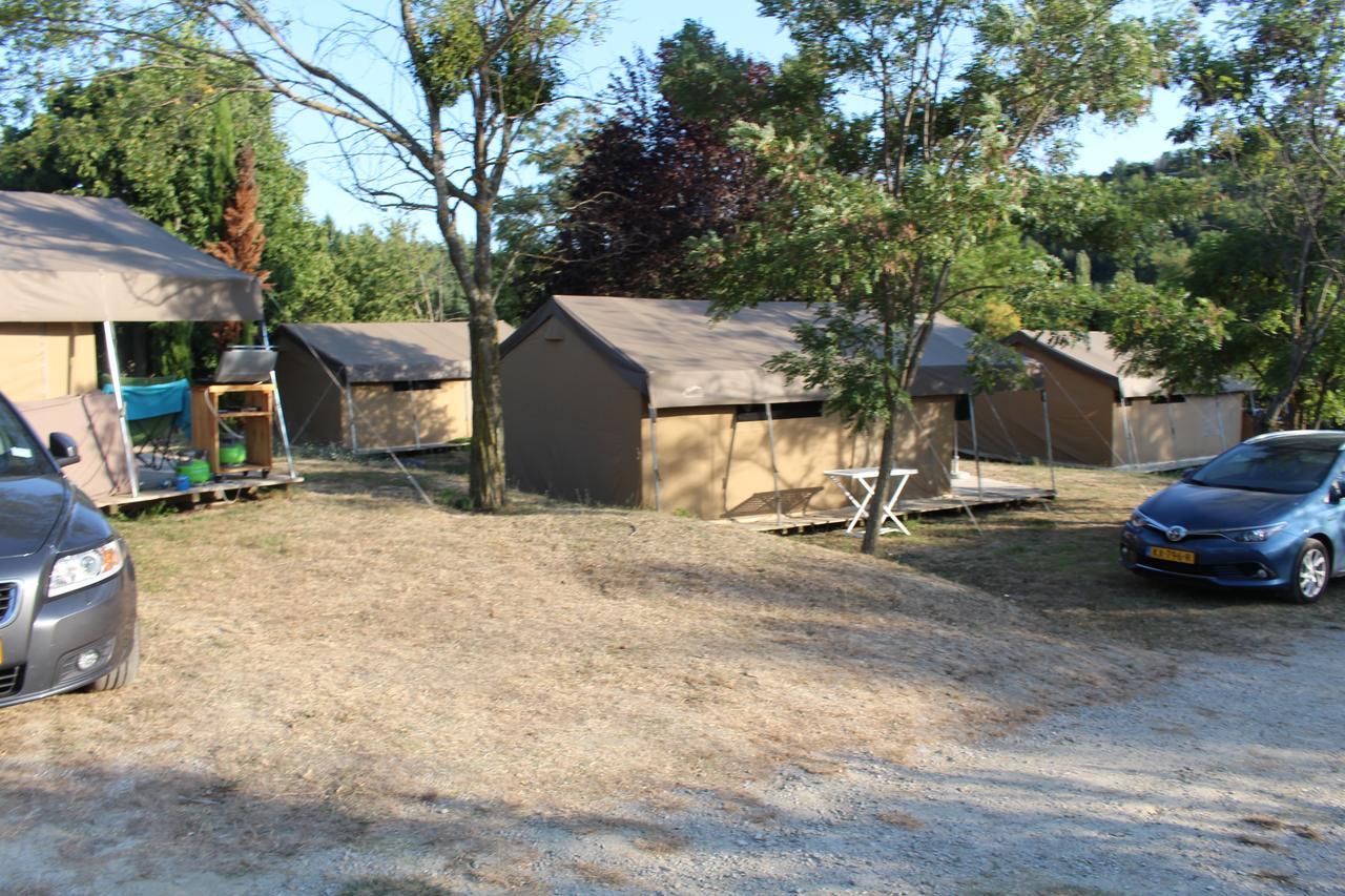 Camping Forcalquier Les Routes De Provence Hotel Eksteriør billede